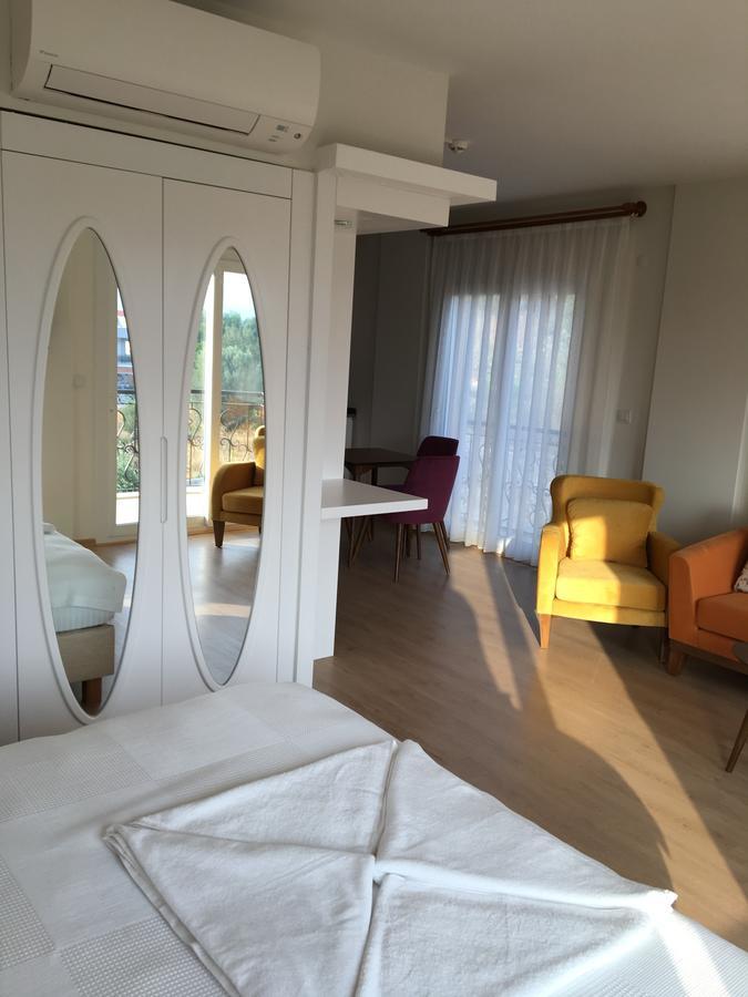Clementin Suits Siğacık Eksteriør bilde